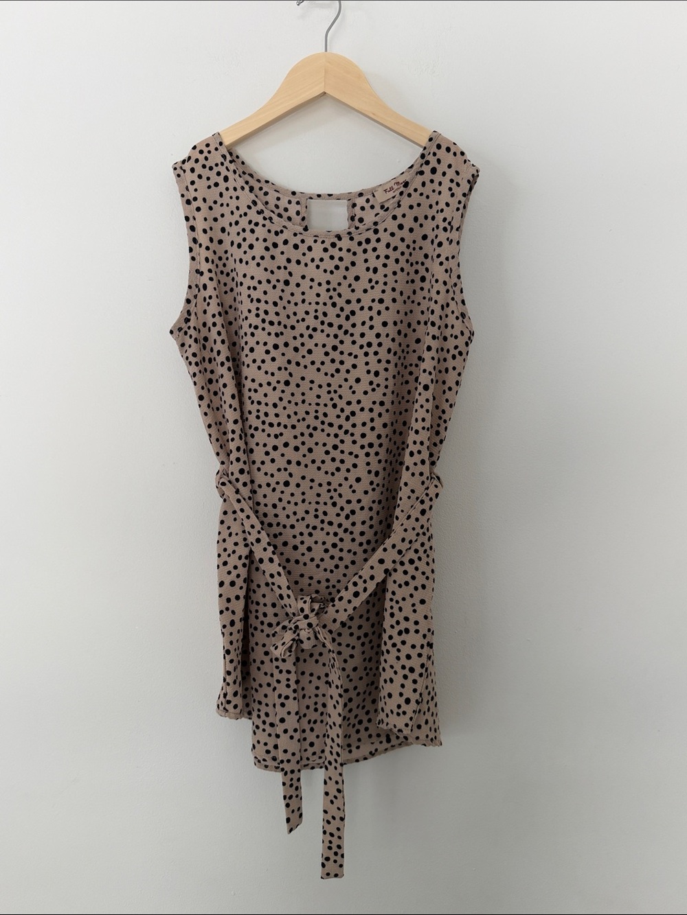 Full Moon Maternity Sleeveless Taupe Polka Dot Tie-Waist Top Medium